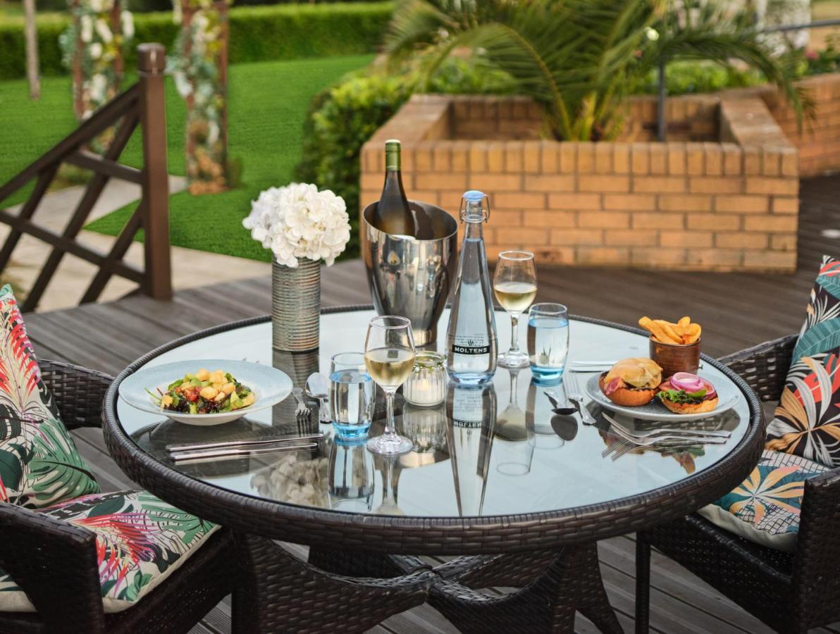 Mercure Milton Keynes Hotel Екстер'єр фото