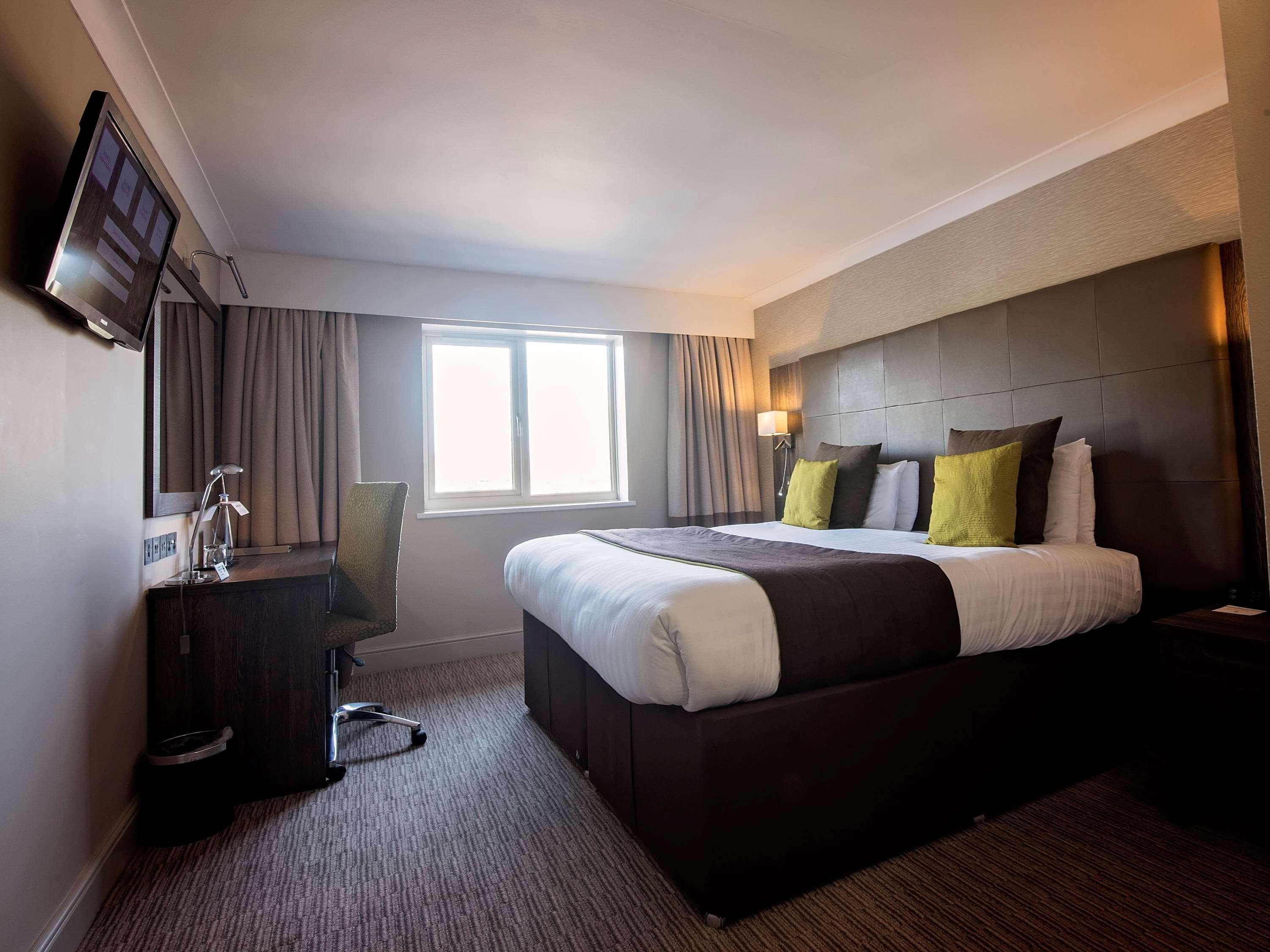 Mercure Milton Keynes Hotel Екстер'єр фото