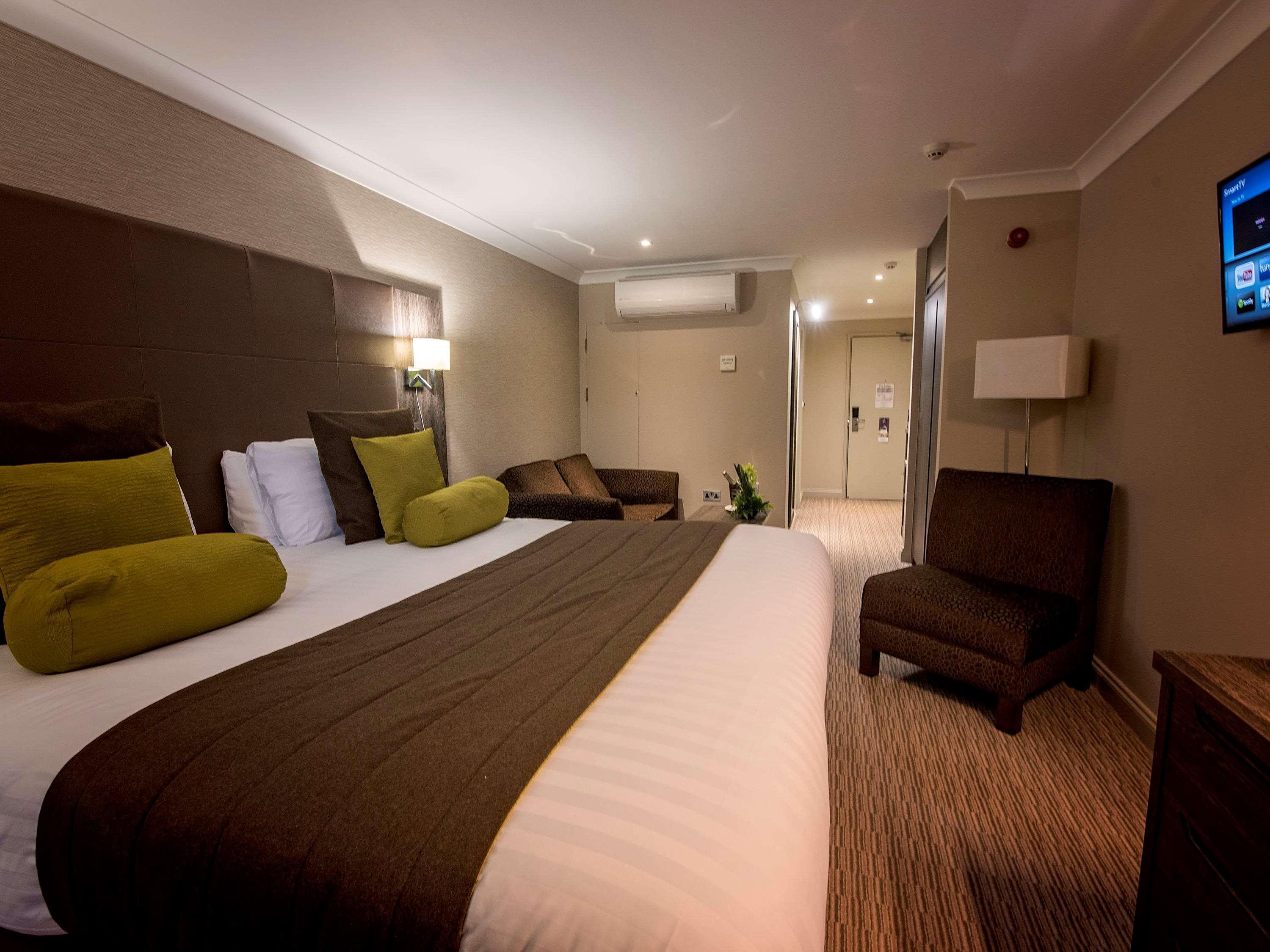 Mercure Milton Keynes Hotel Екстер'єр фото