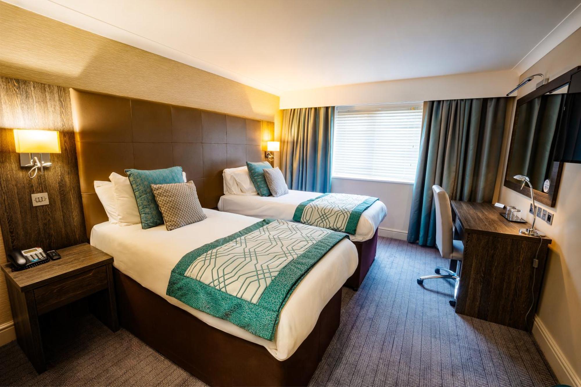 Mercure Milton Keynes Hotel Екстер'єр фото